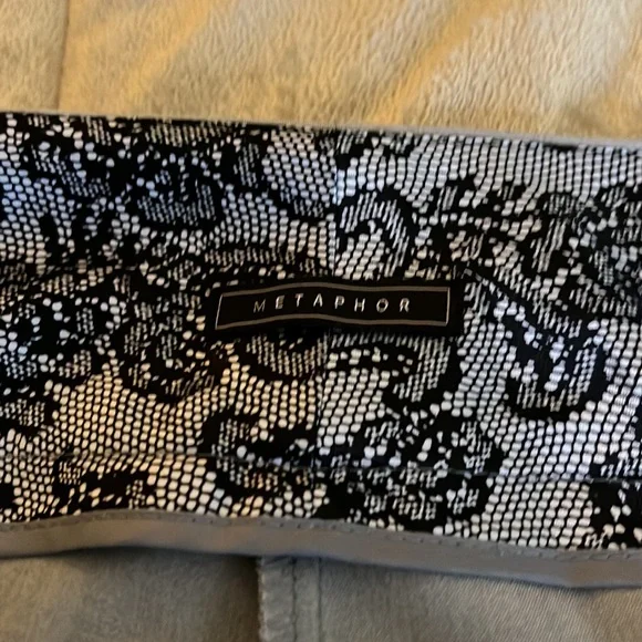 3 FOR $20 — light gray dress pants size 16S - Picture 2 of 6